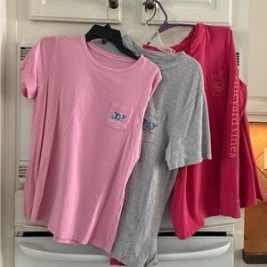 Vineyard Vines lot 2 SS 1 LS medium